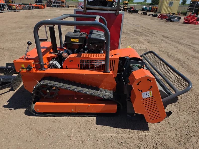 Lawn Mower LM1000Q 39" Cutting Width Remote Control, side view