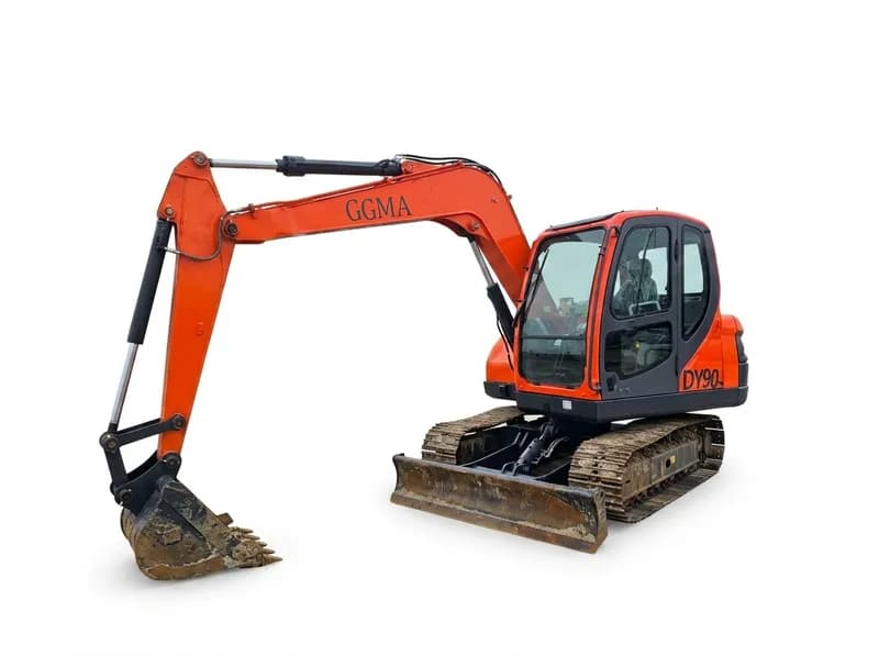 GGMA DY90 Compact Track Excavator w/ Bucket, side view