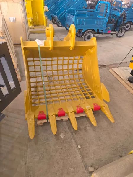 Yellow Excavator Bucket with Grid Screen, primary view