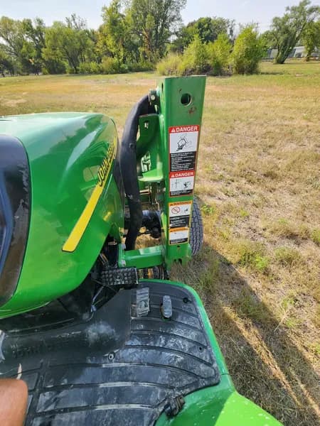 John Deere 4300 Compact Utility Tractor w/ Loader, view 7