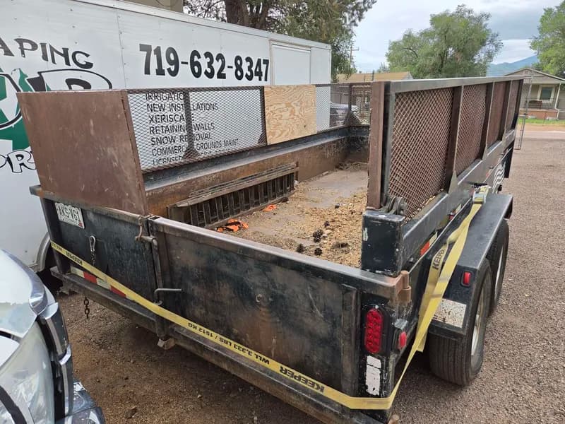 2007 Trav-A-Long Tandem-Axle Dump Trailer – 15,555 lb GVWR – Clean Title, close-up view