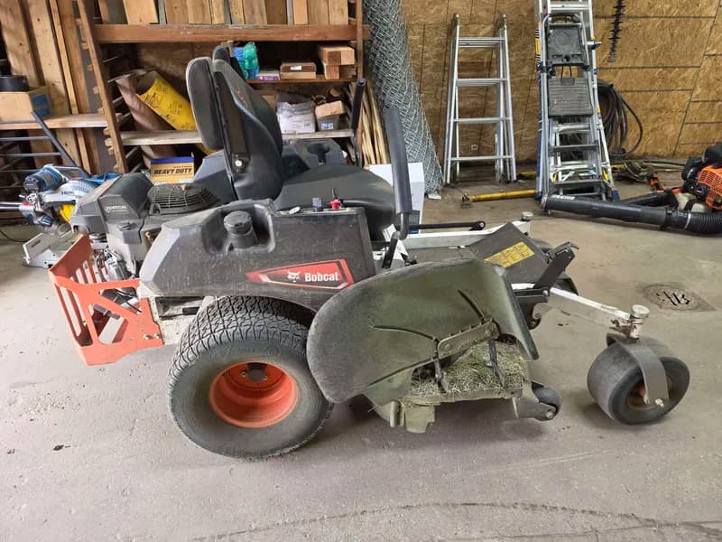 Bobcat Zero Turn Radius Mower w/ Kawasaki Engine. Starts and Runs. 4.6 Hours, primary view