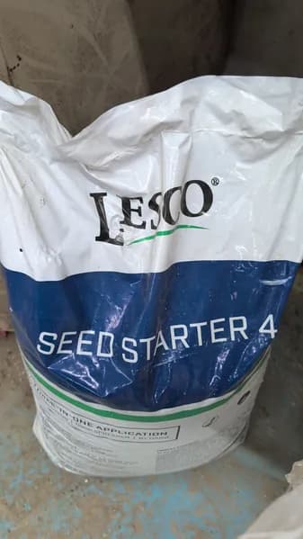 Lesro Seed Starter 4 & Buffalo Brand Low Grow Mix Seeds, side view