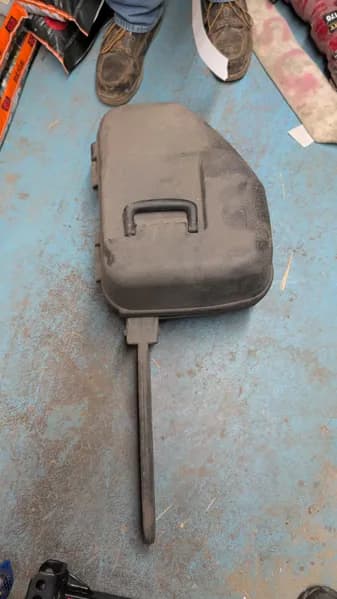 McCulloch Chainsaw with Carrying Case, detail view