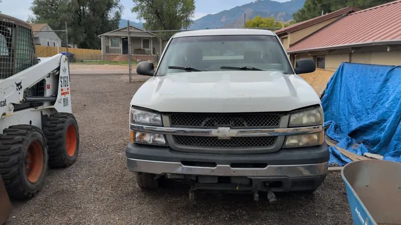 2006 Chevrolet Silverado 1500 4x4 – 4.8L V8 – Needs Battery – Running Condition Unverified, side view