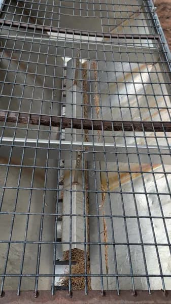 SaltDogger Flatbed Trailer w/ Mesh Top Grate, close-up view