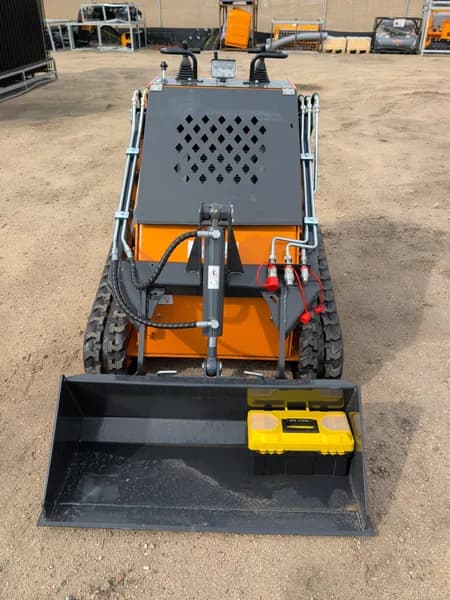 LandHonor LHR-T460S2 Skid Steer Loader 23HP, primary view