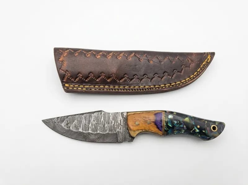 Damascus Steel Fixed Blade Knife w/ Leather Sheath, primary view